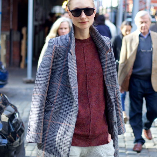 H&M checked coat with ray ban sunglasses for new york street style photo