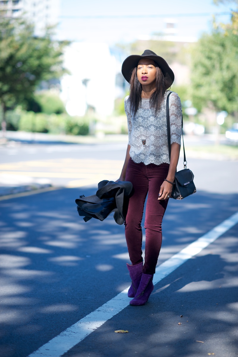 How to wear velvet leggings