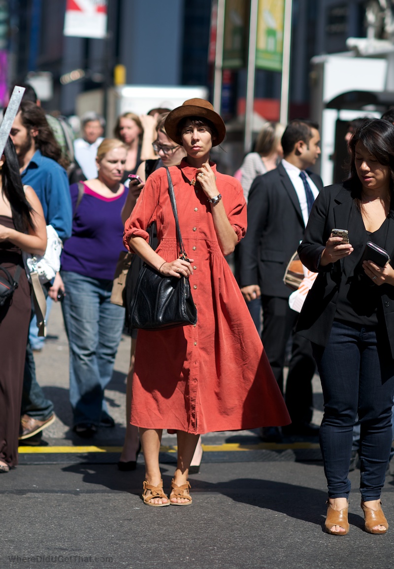 Style Stalk – Burnt Orange