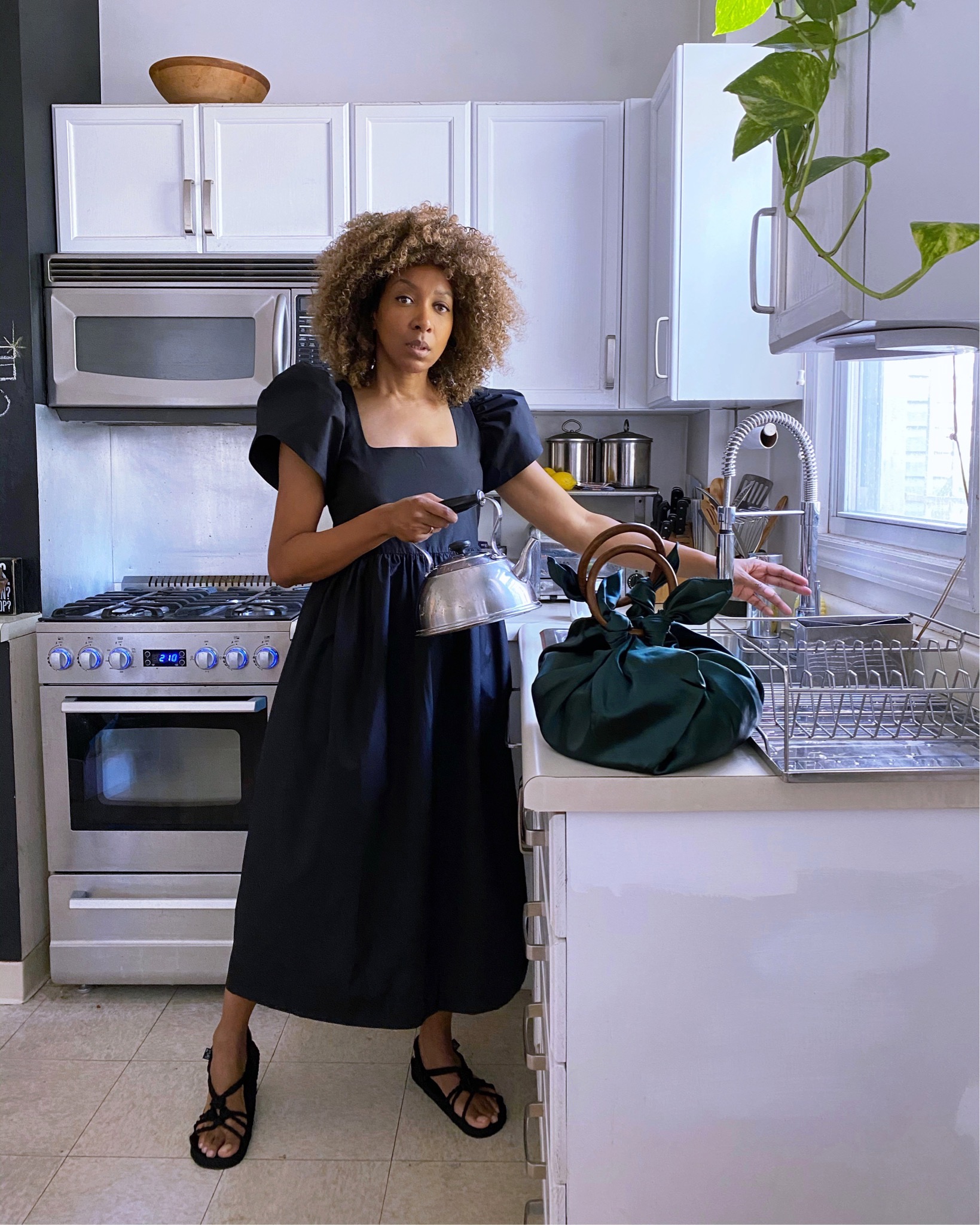 Stories puff sleeve dress
