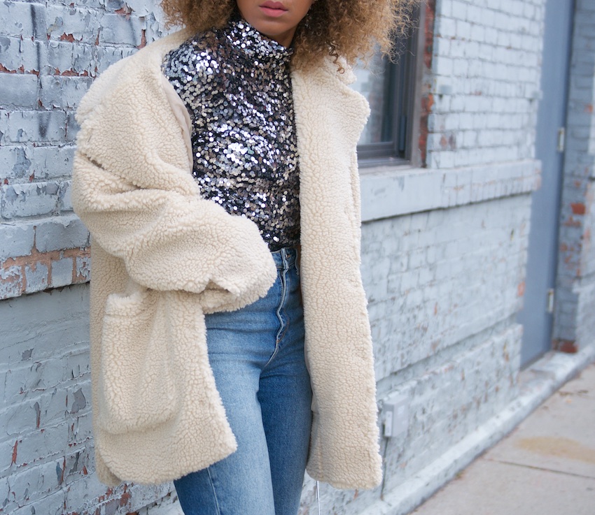 teddy coats, monki teddy coat, high waist jeans, mom jeans