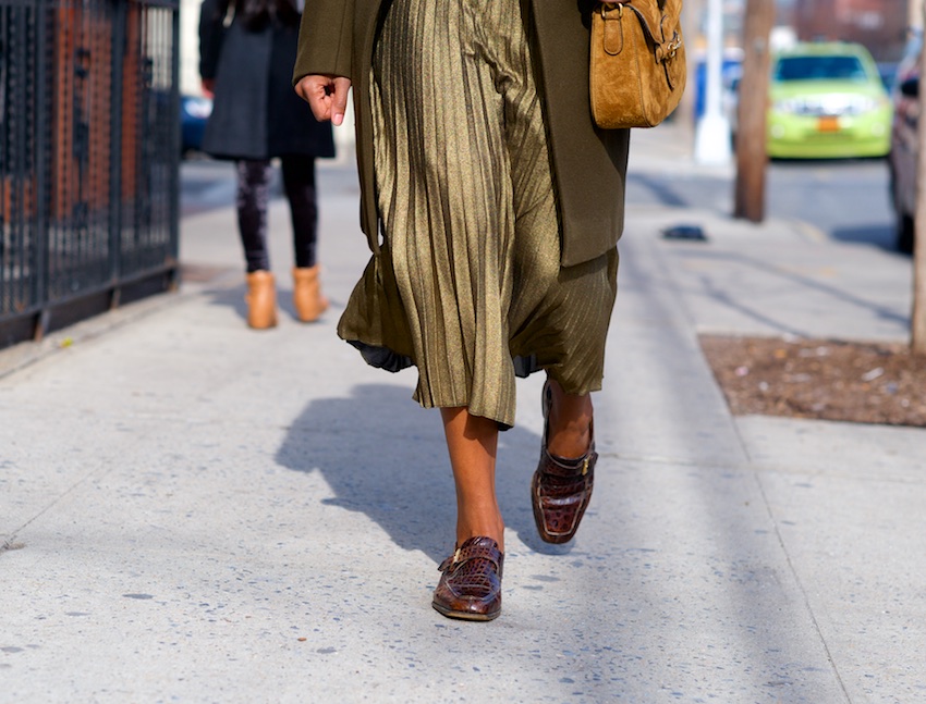 gold metallic pleat skirt