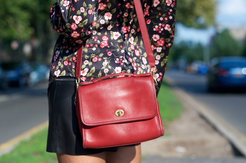 Vintage red 2024 coach bag