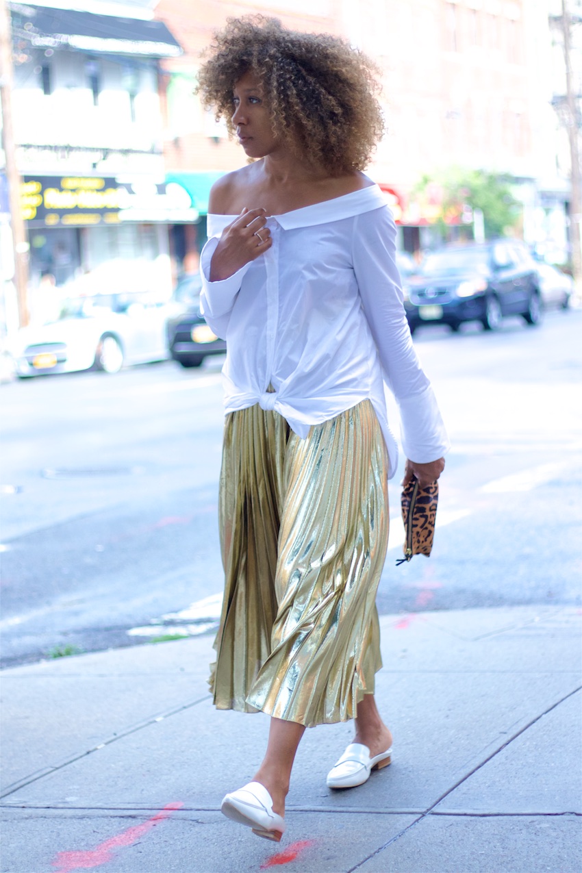 gold pleated skirts