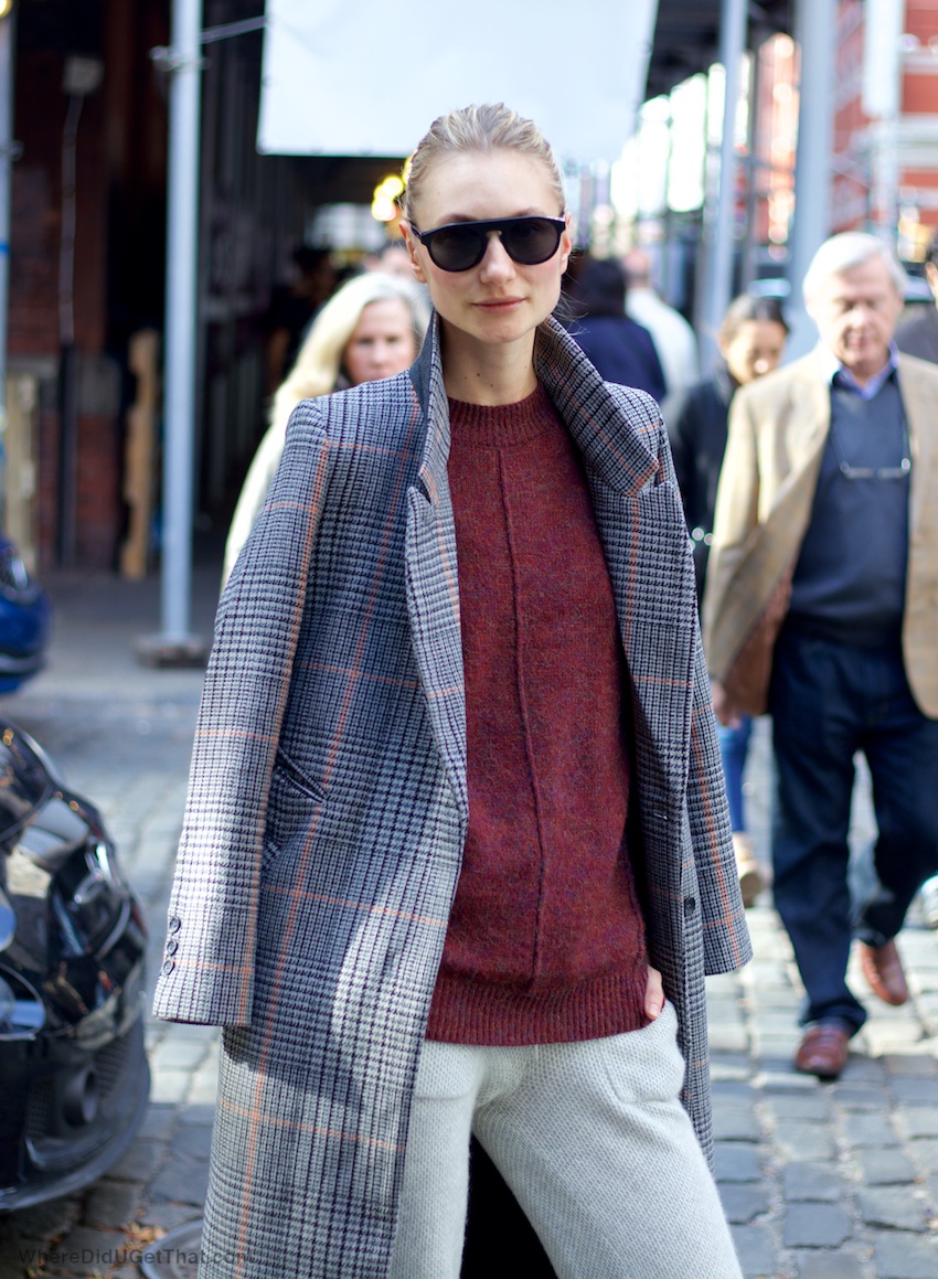 H&M checked coat with ray ban sunglasses for new york street style photo